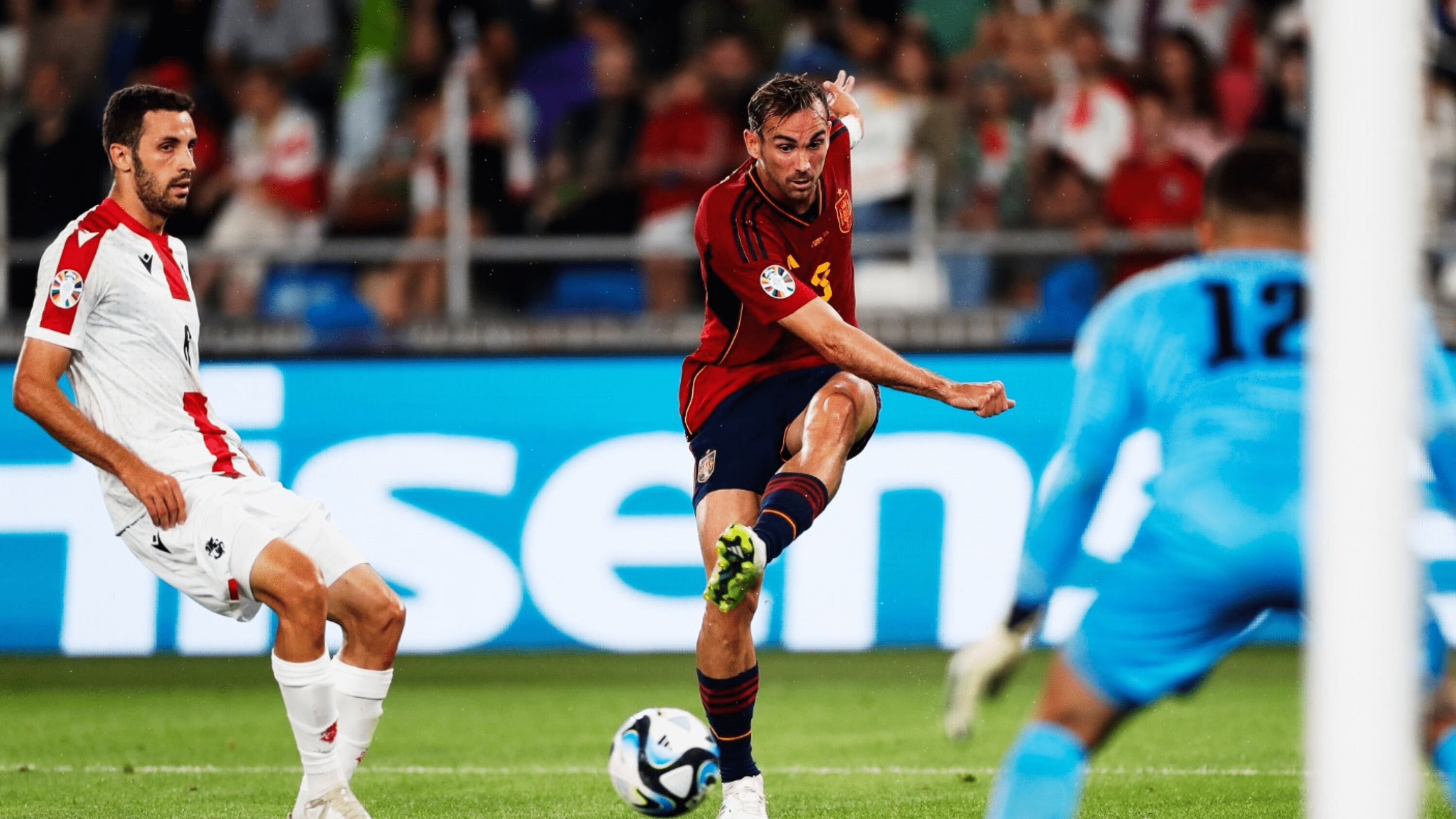 (VIDEO) España está de suerte, el sorpresivo gol en contra que se metió Georgia
