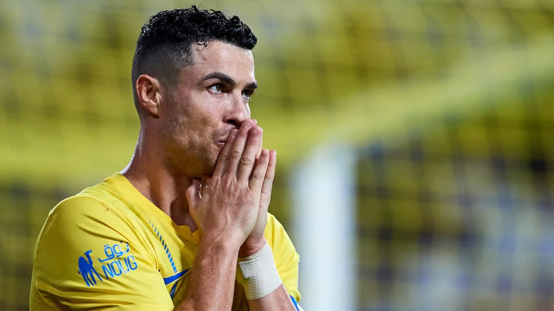 After his confirmed injury, Cristiano apologizes to all his fans in China