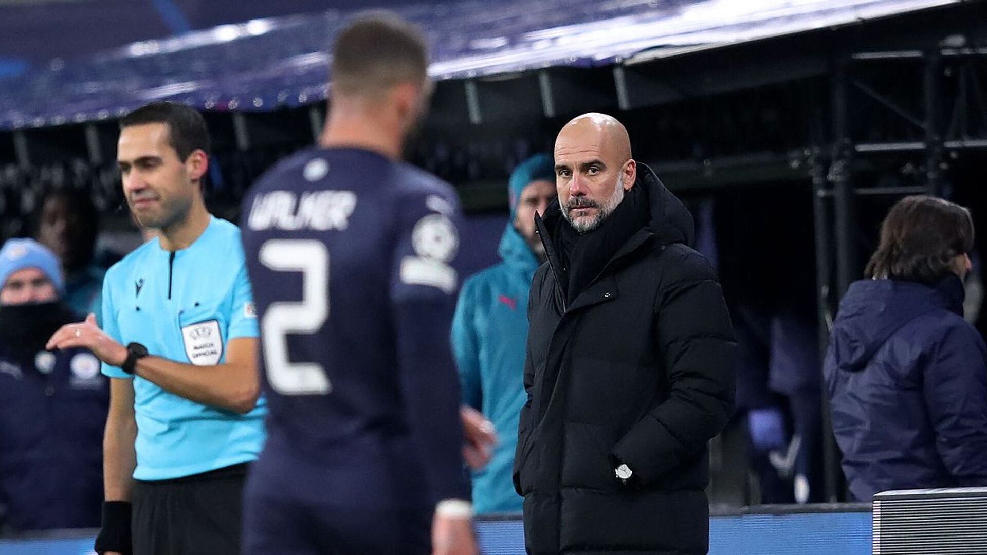 Without a doubt, Guardiola ends the controversy and talks about Walker's status