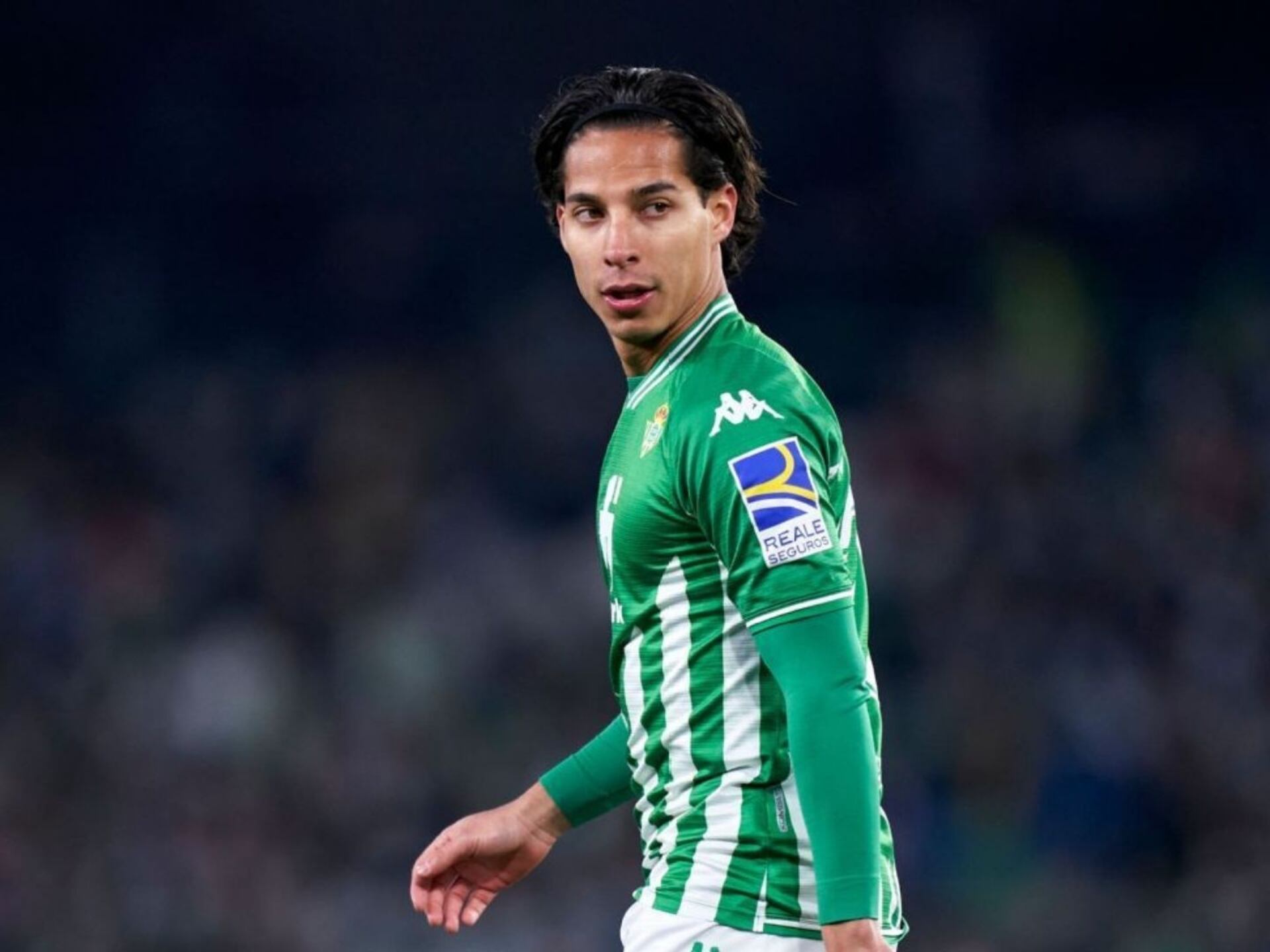 Diego Lainez receives a surprising news thank to Manchester United