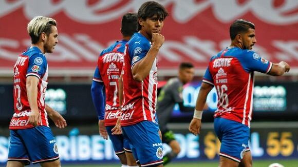 (VIDEO) Chivas de Guadalajara golea a Mazatlán por 3 a 1 y mira quién fue la figura