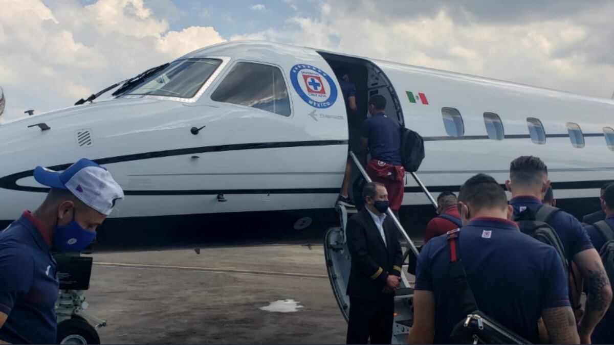 Se revela cuánto costó el lujoso avión privado en el que viajó Cruz Azul ¿Era de Billy Álvarez?
