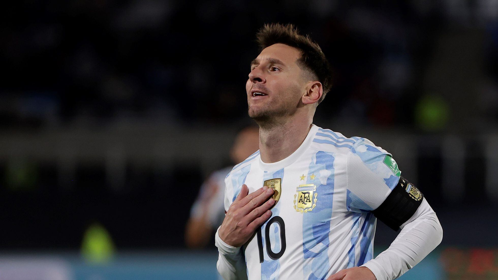 La amenaza del PSG a Lionel Messi por la que habría iniciado en la banca ante Uruguay