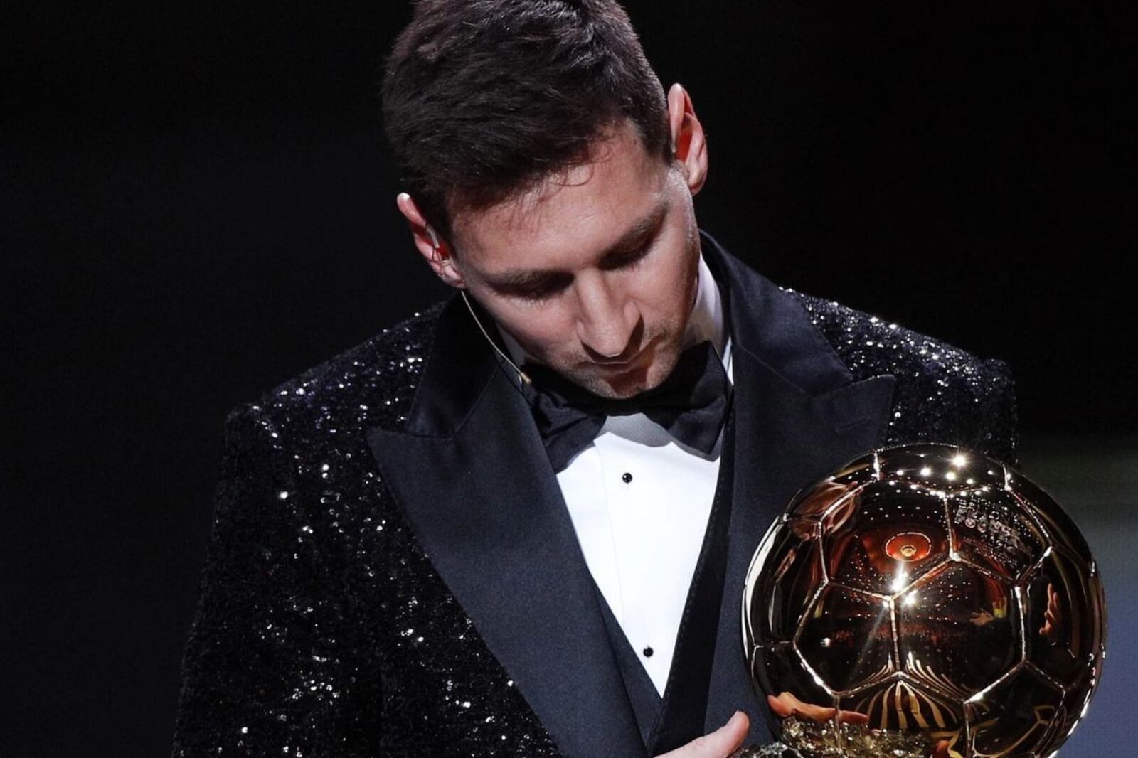 Scandal in France, PSG allegedly intervened for Messi to win this important award