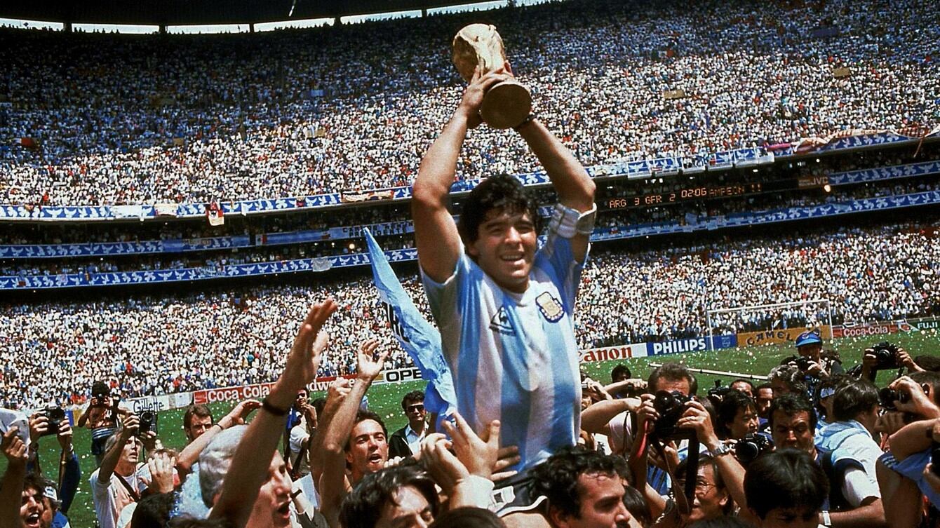 Diego Maradona's controversial dream involving the great Azteca Stadium