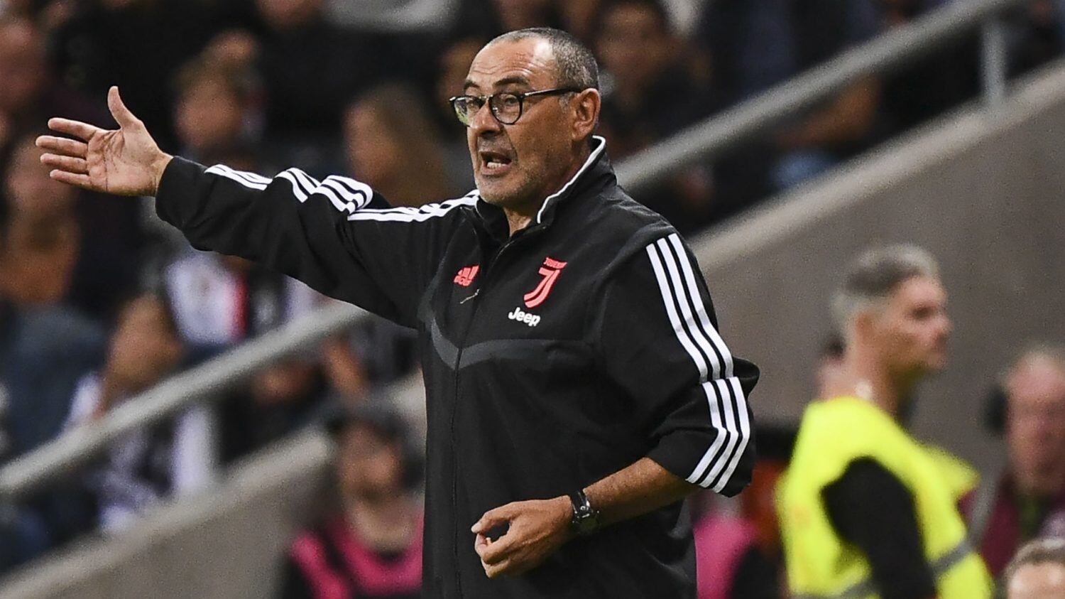 A waste of money! Check out how many millions is Juventus still paying to Maurizio Sarri