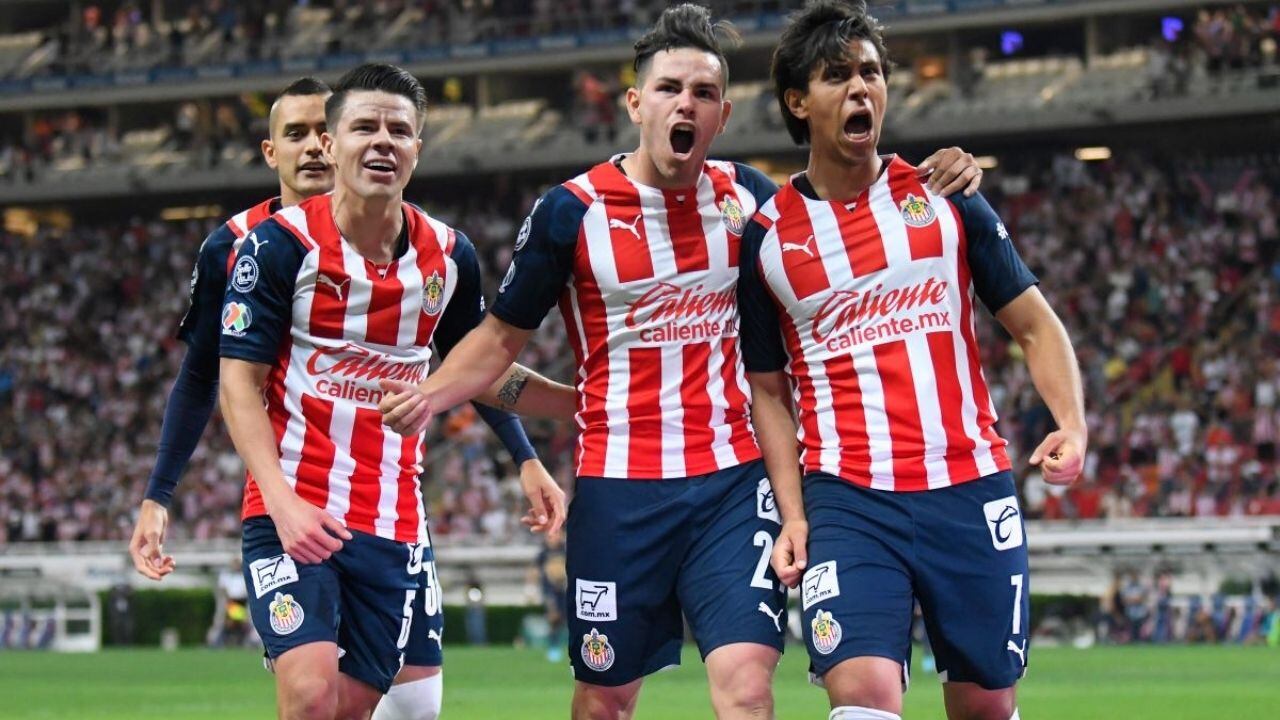 After Alexis Vega's renewal, Chivas will look to urgently renew another of its star players