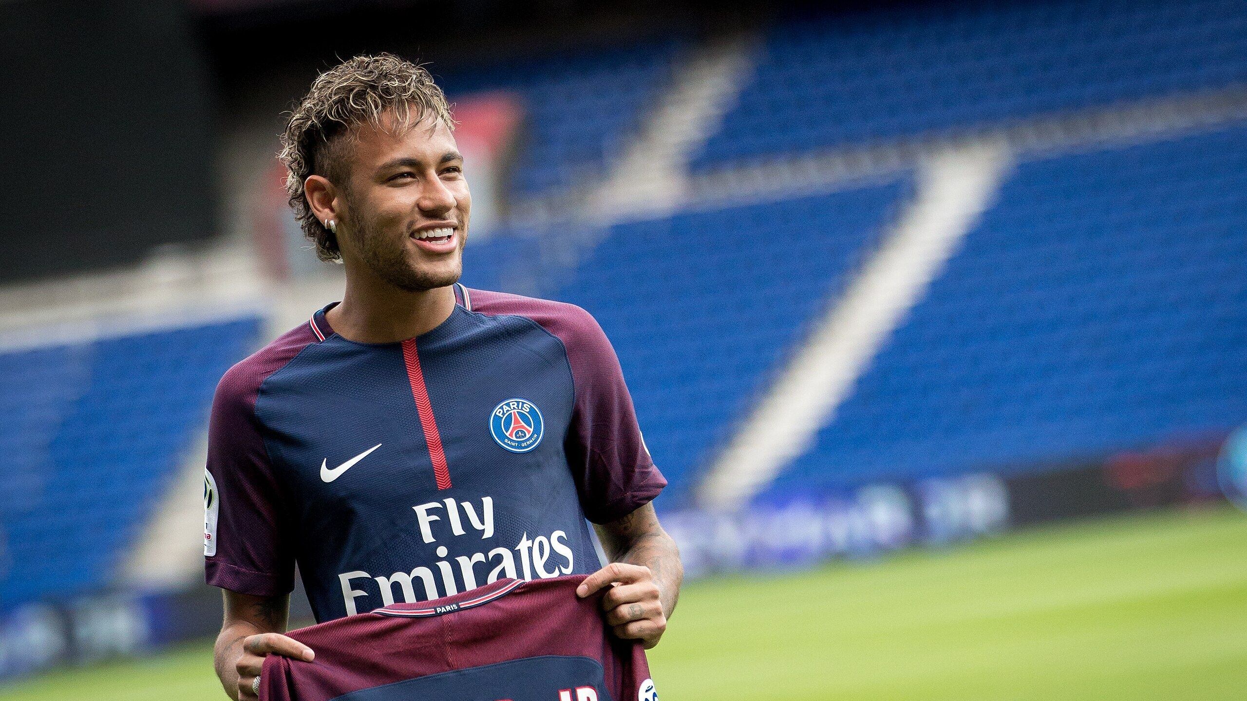 Neymar Jr's transfer from Barcelona to PSG being investigated by French authorities