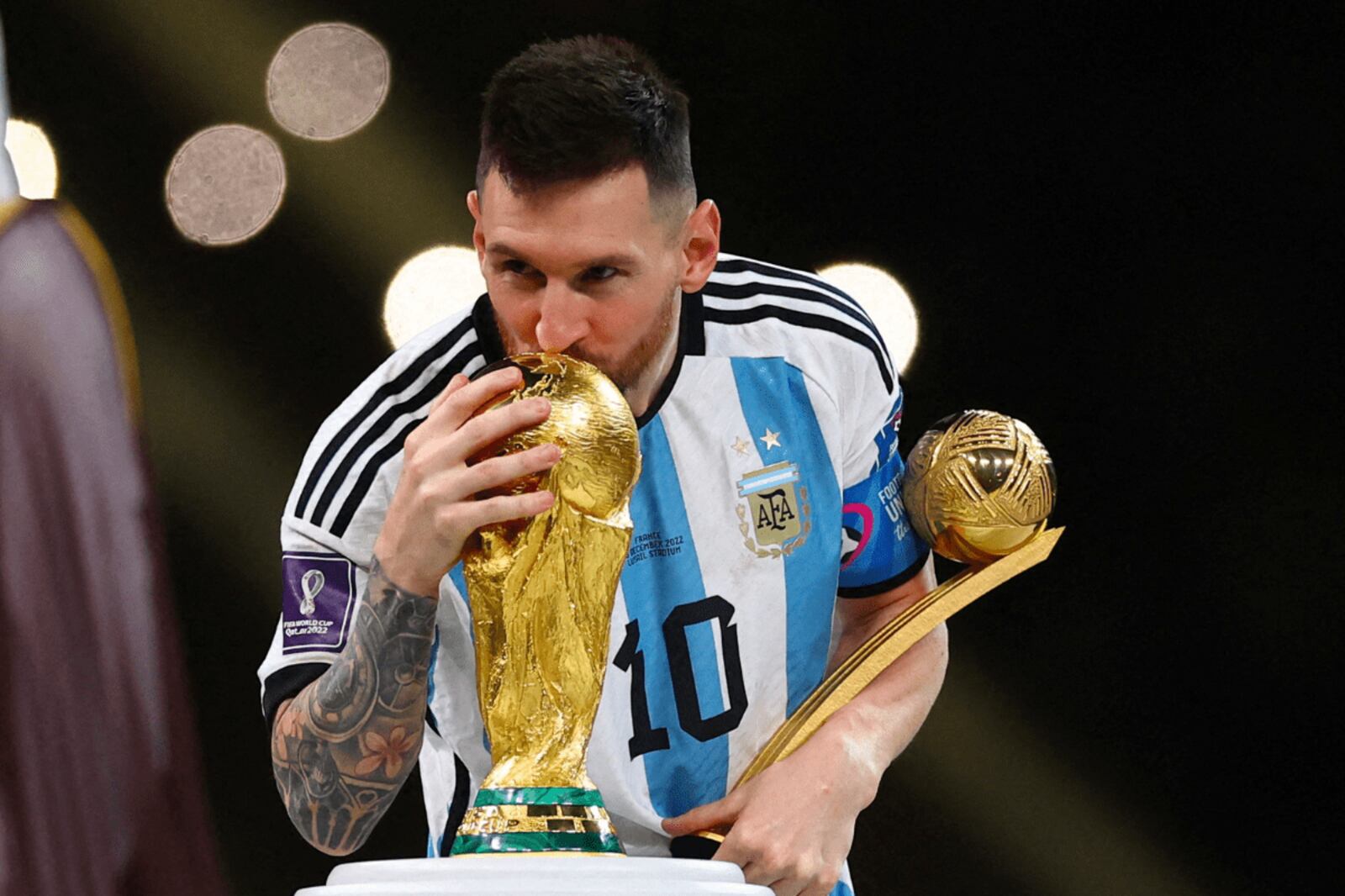He is world champion, Messi praised him and now this English giant wants him, not Enzo nor MacAllister
