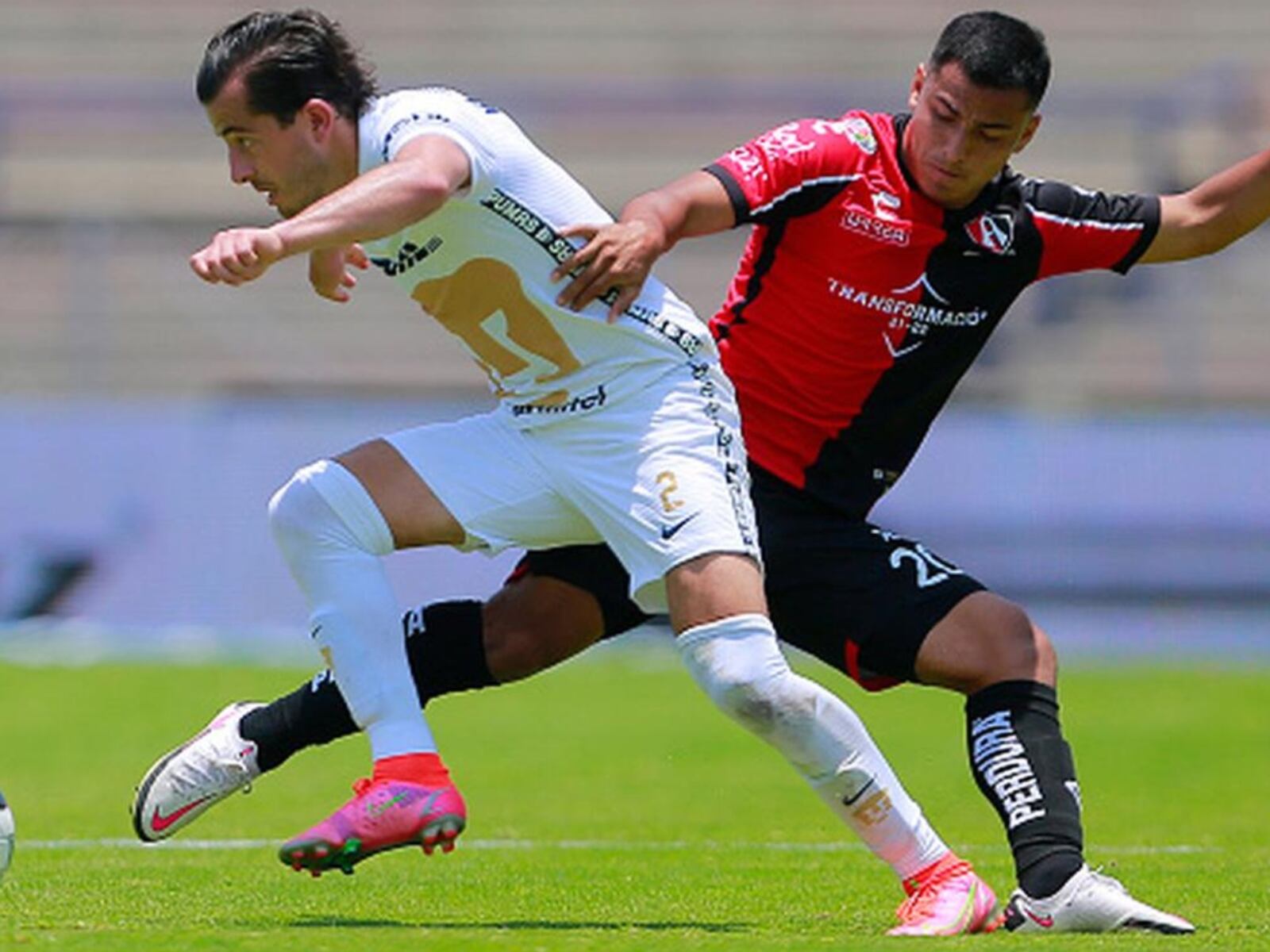 Pumas vs. Atlas, los 3 jugadores auriazules y rojinegros que se acercan a Chivas