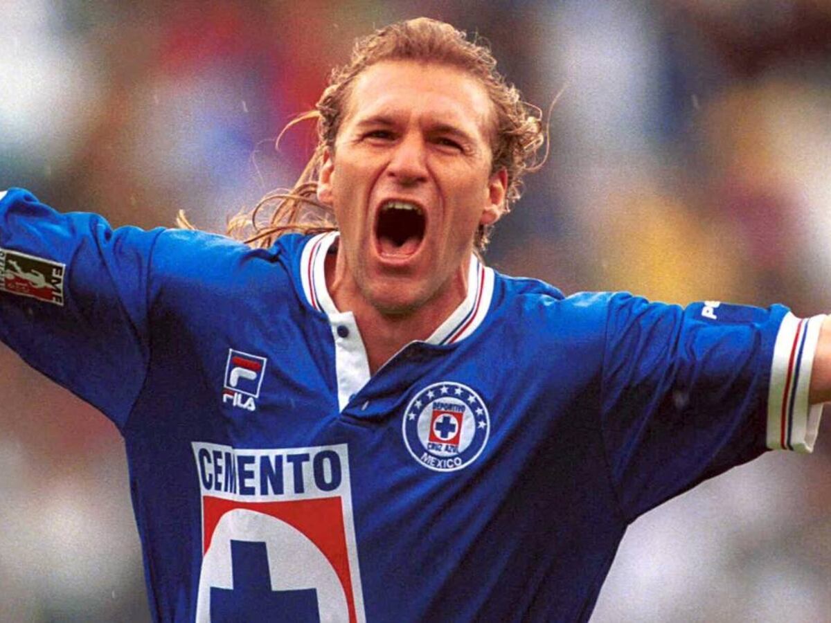 El nuevo trabajo de Héctor Adomaitis, el 10 del Cruz Azul campeón de 1997