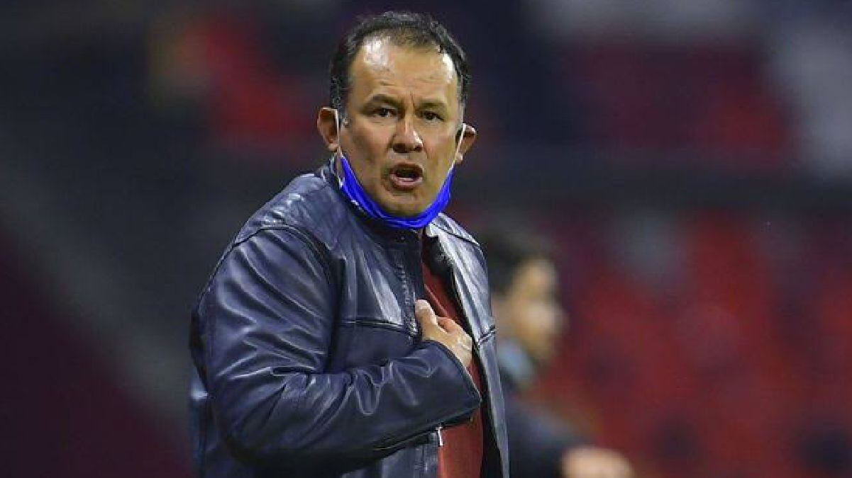 Cruz Azul could lose Juan Reynoso thanks to Club América