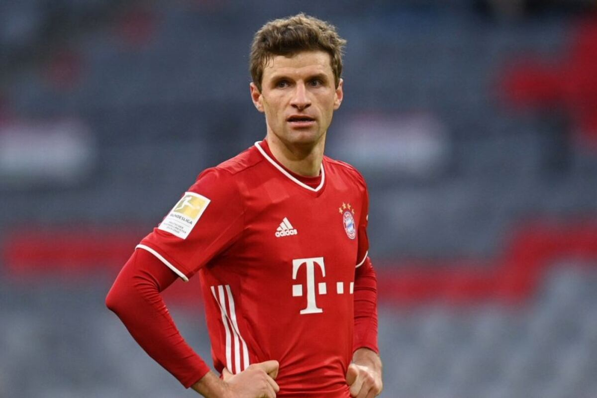 Bayern de Múnich pierde a Thomas Müller y pondría a un jugador de 17 años como su reemplazo