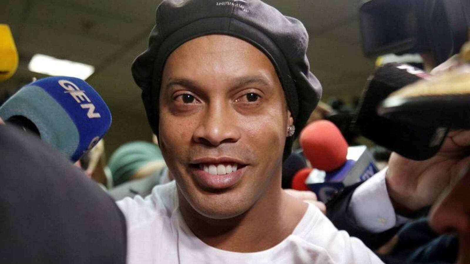 Ronaldinho's unusual clause in his contract with Flamengo that allowed him to have parties