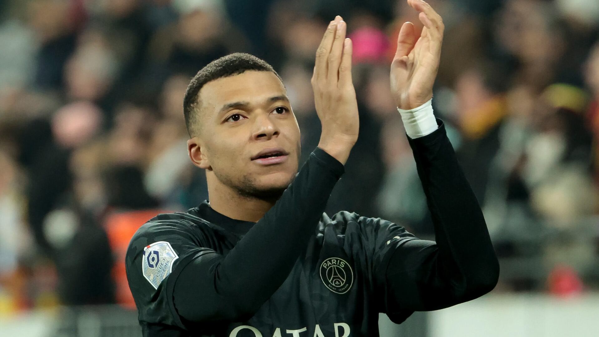 Small wink from Mbappe, clues begin about his possible arrival to the Premier