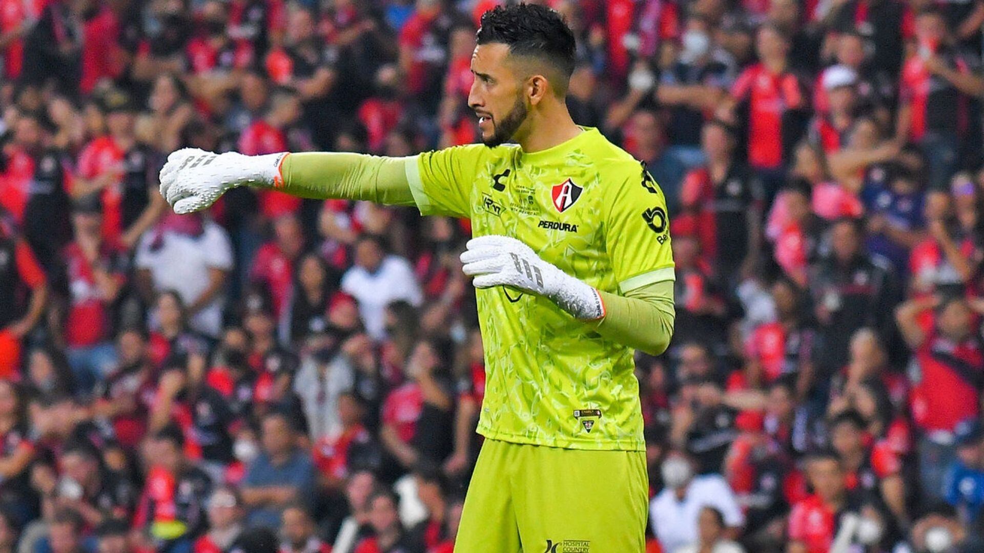Camilo Vargas renewed with Atlas just to be sold to another Liga MX team