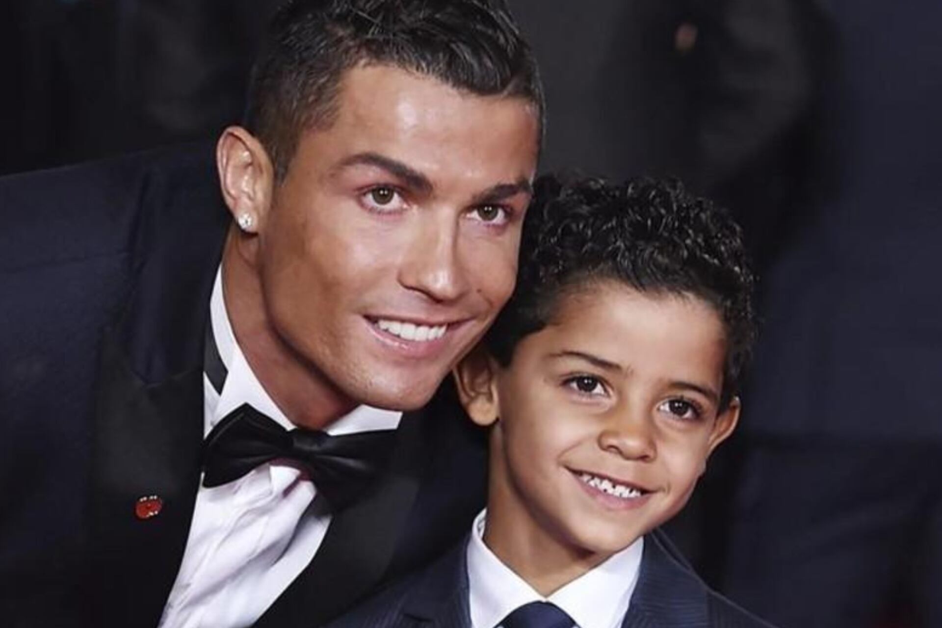 Cristiano Ronaldo y una foto con su hijo que causa revuelo en las redes