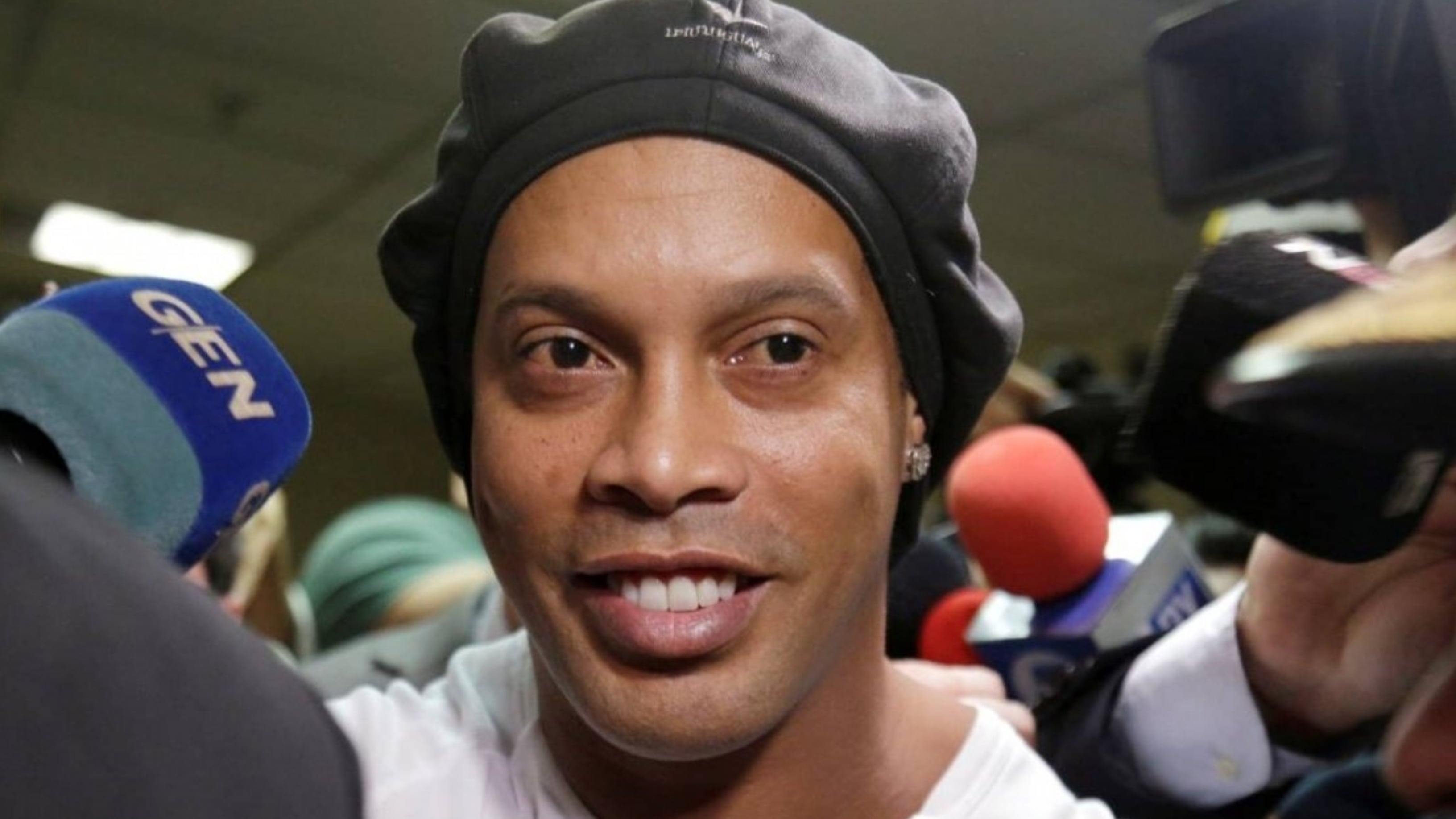Ronaldinho was announced as the star signing of this Mexican club that would take him out of retirement