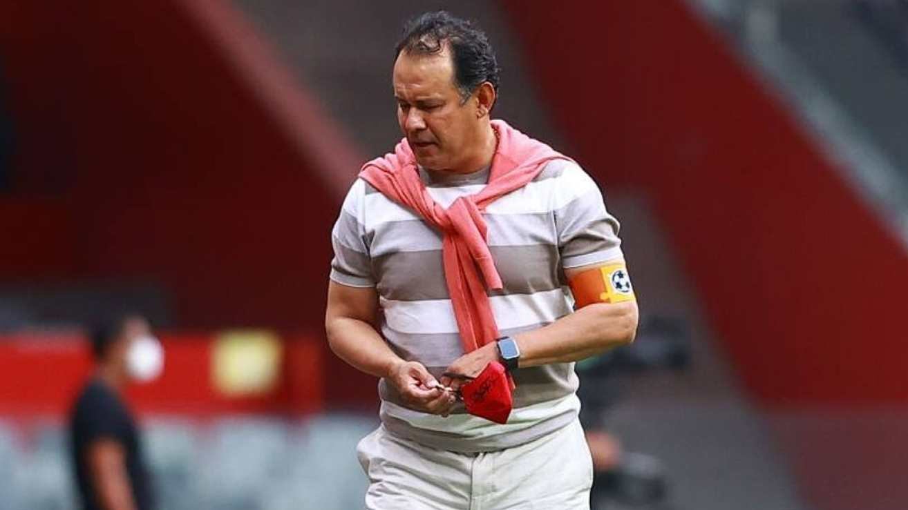 Juan Reynoso y la decisión de dirigir a la selección peruana tras lograr el título con Cruz Azul