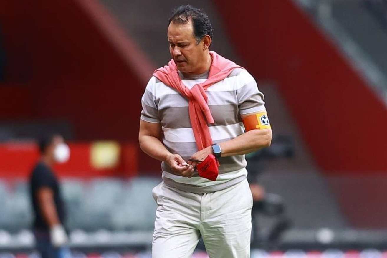 Juan Reynoso y la decisión de dirigir a la selección peruana tras lograr el título con Cruz Azul