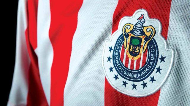 El cambio que tendrá el escudo de Chivas para la temporada 20-21